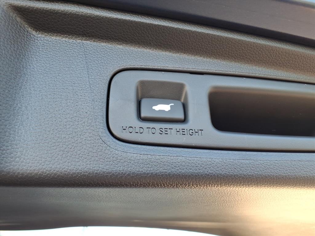 2026 Honda CR-V Hybrid Sport Touring photo 4
