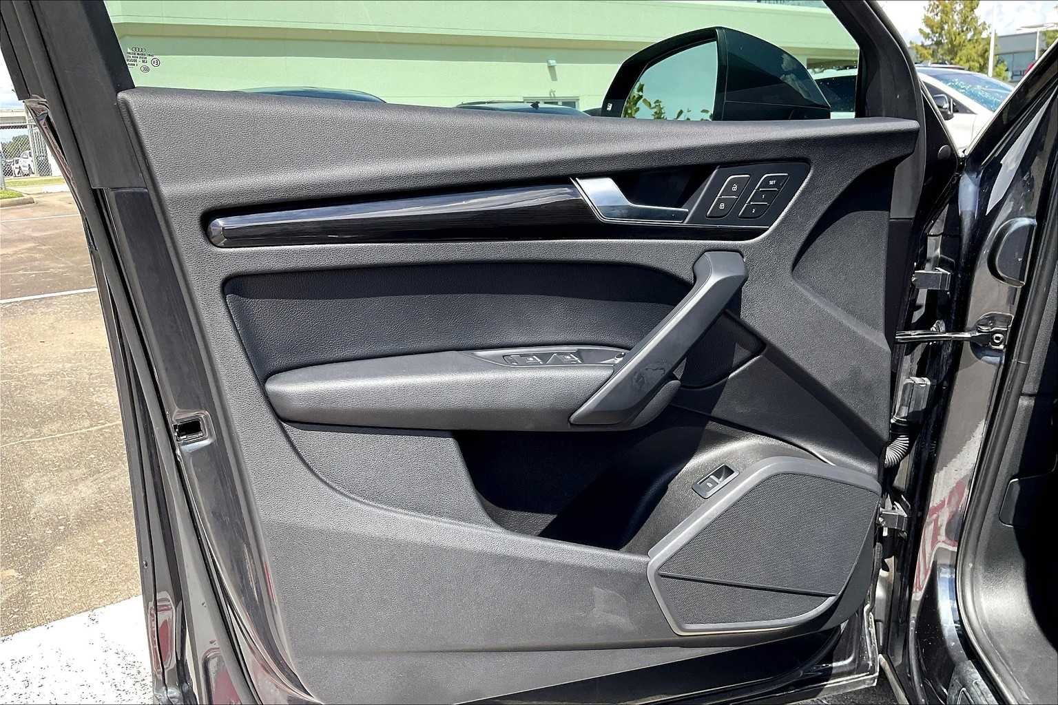 2018 Audi Q5 Premium photo 19