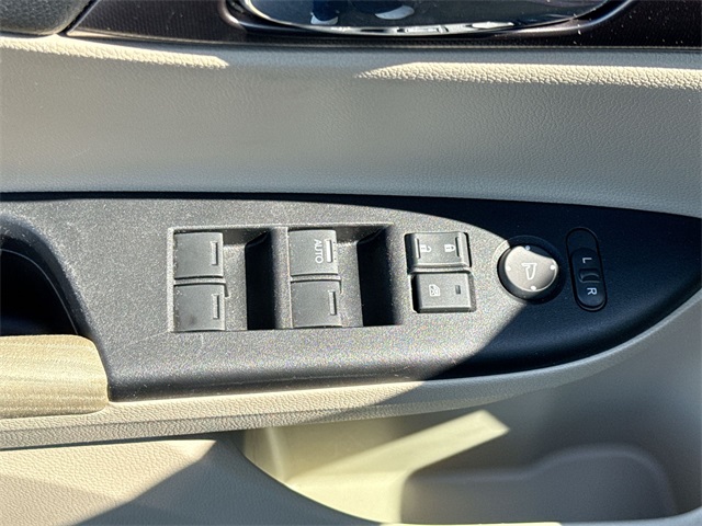 2015 Honda Accord LX photo 15