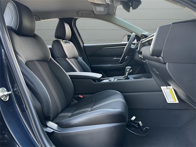 2025 Mazda CX-50 2.5 Select photo 26