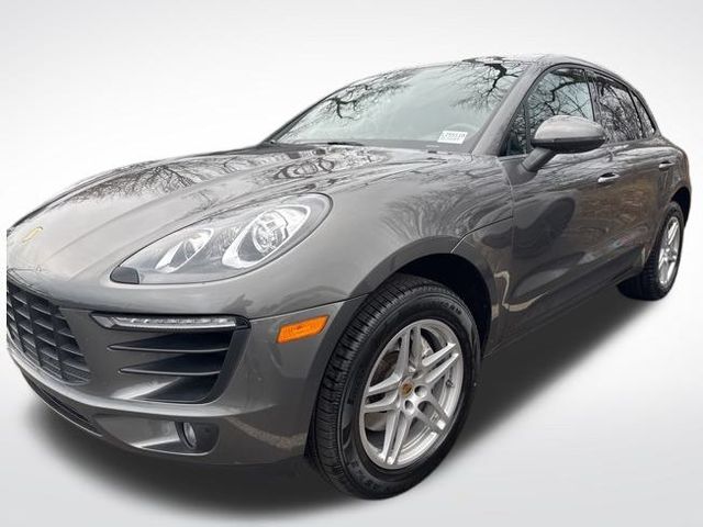 2018 Porsche Macan Base's photo
