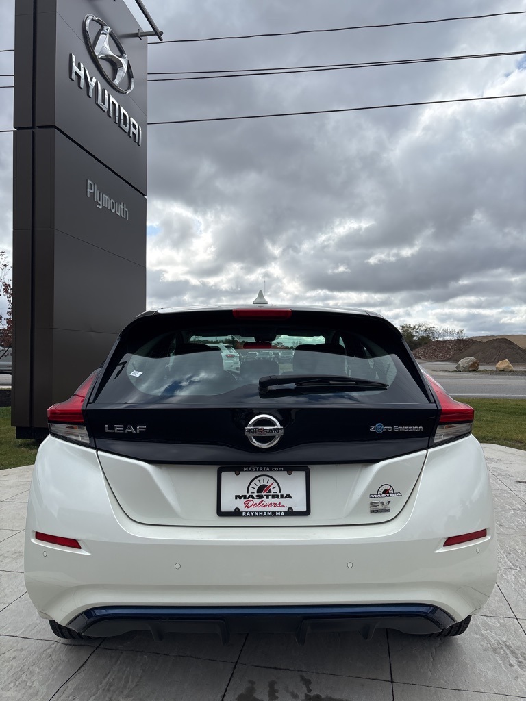 2020 Nissan Leaf SV Plus photo 2
