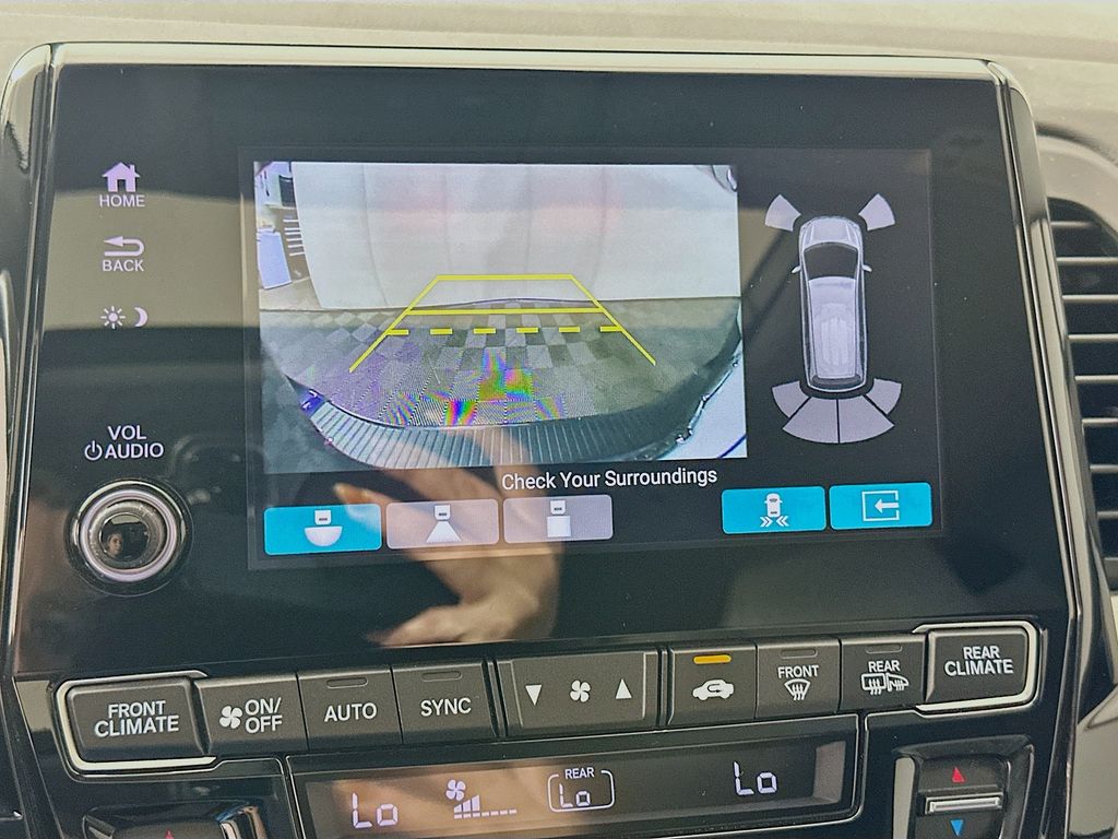 2023 Honda Odyssey Touring photo 12