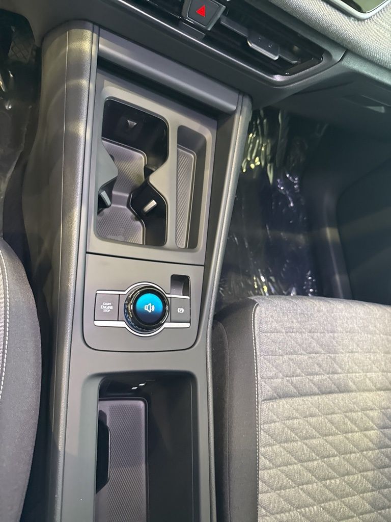 2025 Volkswagen Tiguan S photo 19