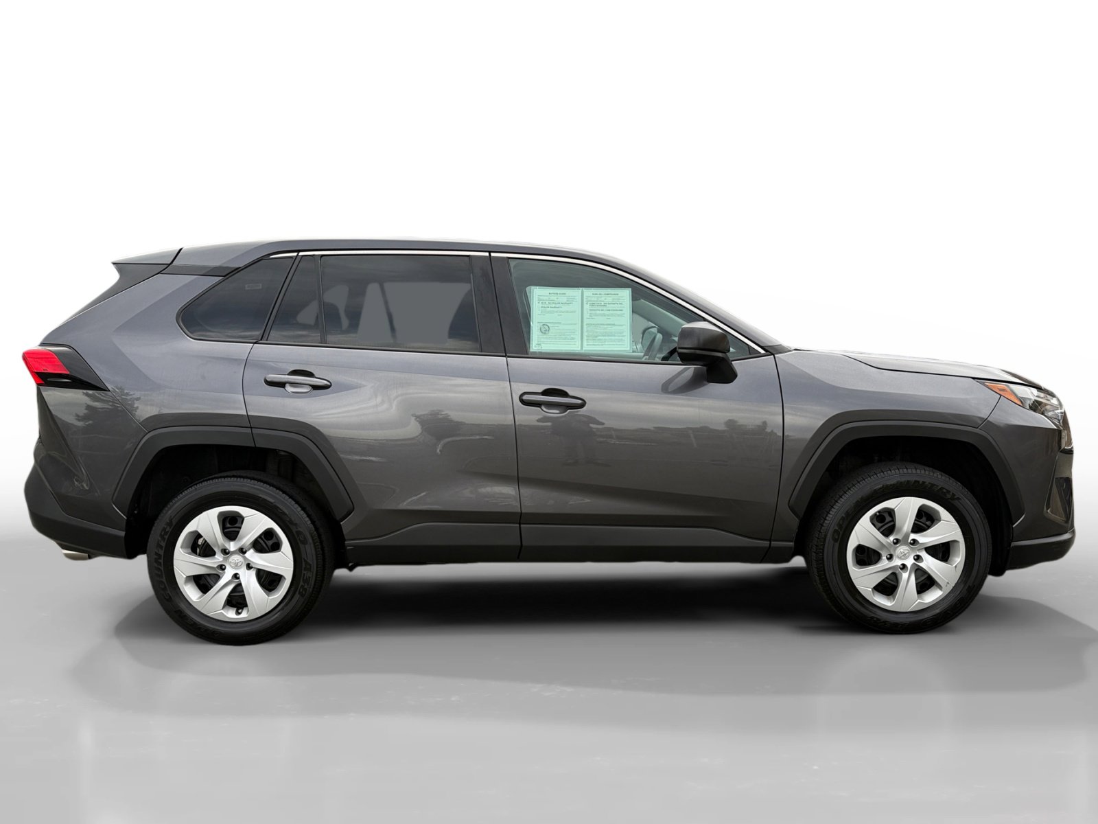 2024 Toyota RAV4 LE photo 5