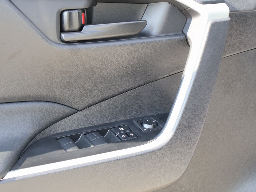 2024 Toyota RAV4 Hybrid LE photo 20