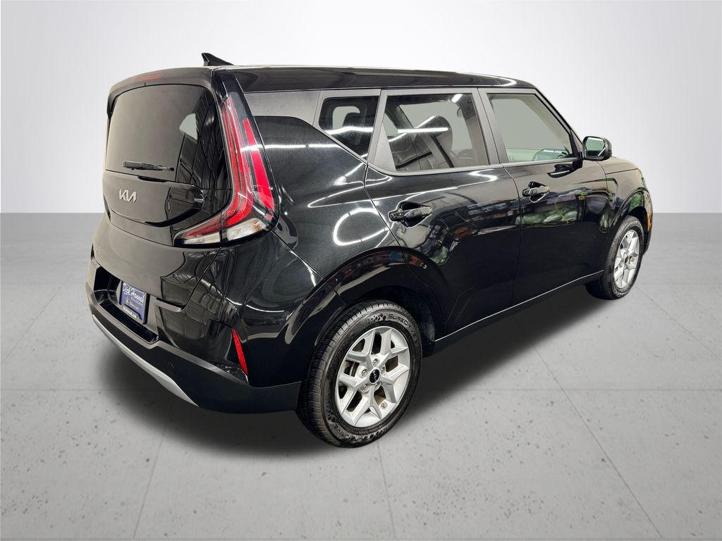 2023 Kia Soul LX photo 6