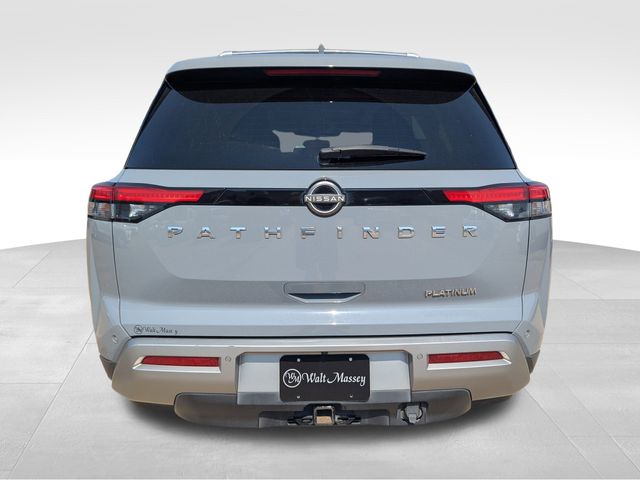 2022 Nissan Pathfinder Platinum photo 4