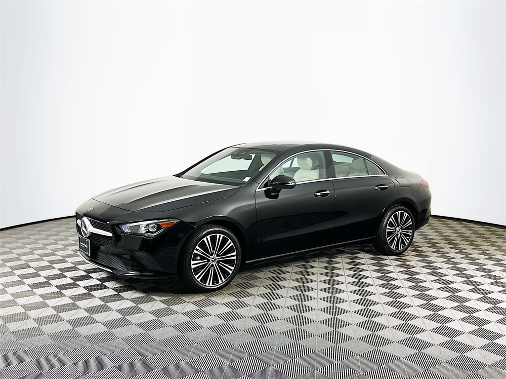 2023 Mercedes Benz CLA 250 4MATIC photo 2