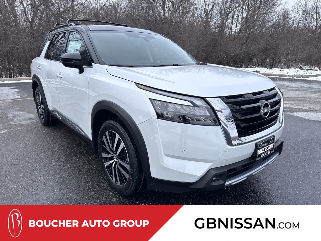 2025 Nissan Pathfinder Platinum's photo
