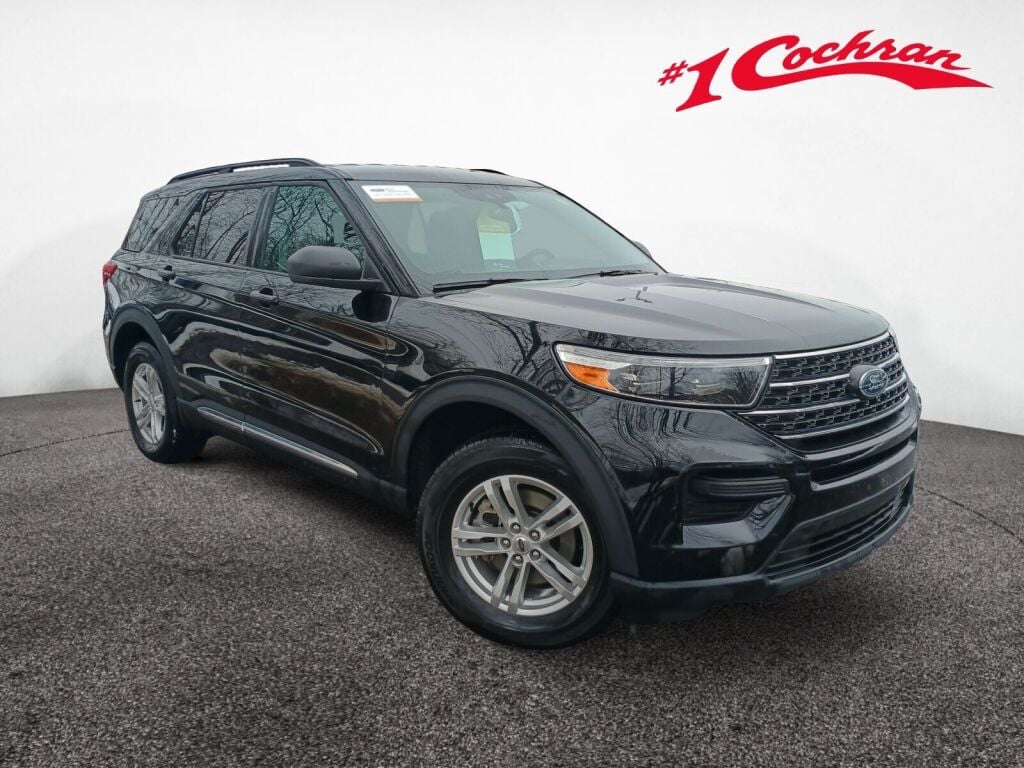 2022 Ford Explorer XLT's photo