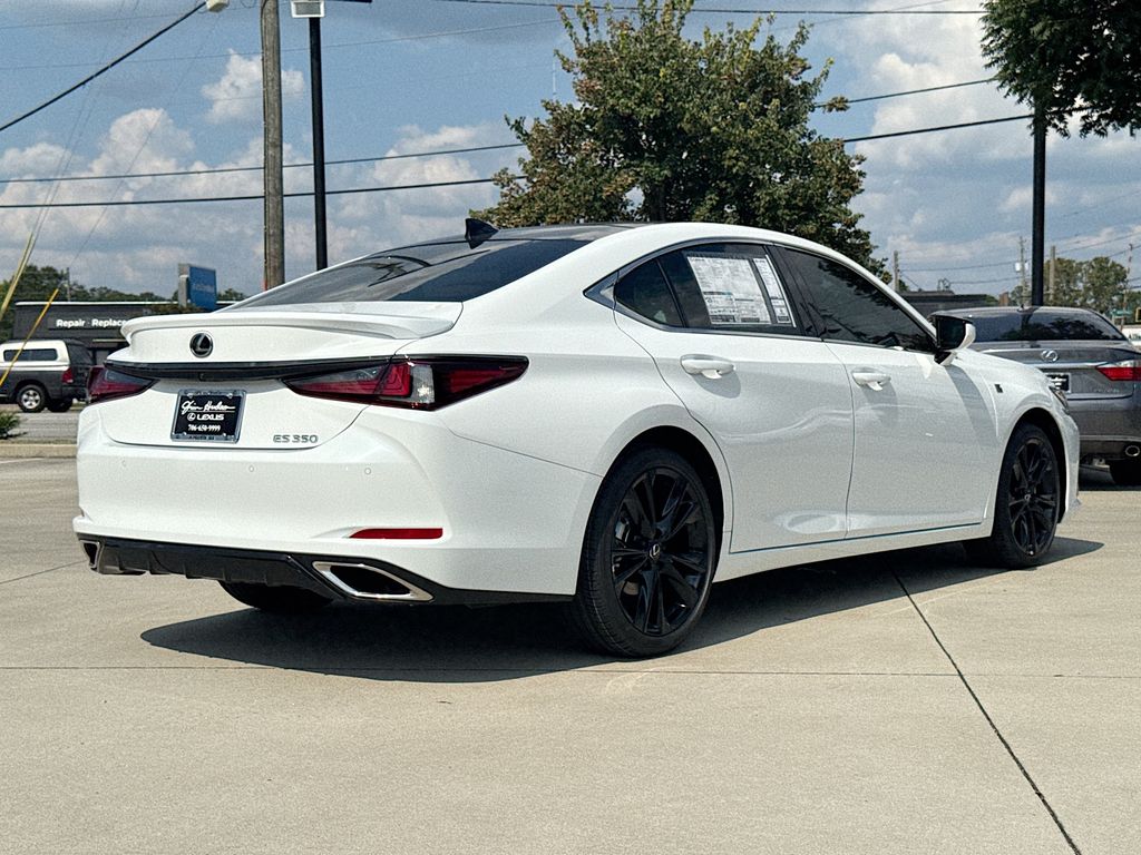 2025 Lexus ES 350 F SPORT Design photo 7