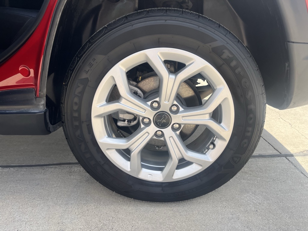 2025 Jeep Compass Latitude photo 18