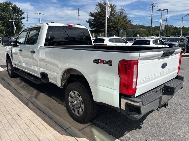 2024 Ford F-350 XLT photo 5