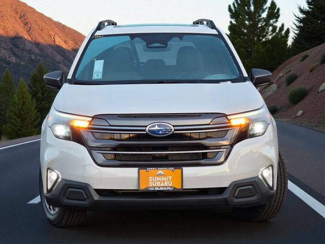 2025 Subaru Forester Premium Base photo 3