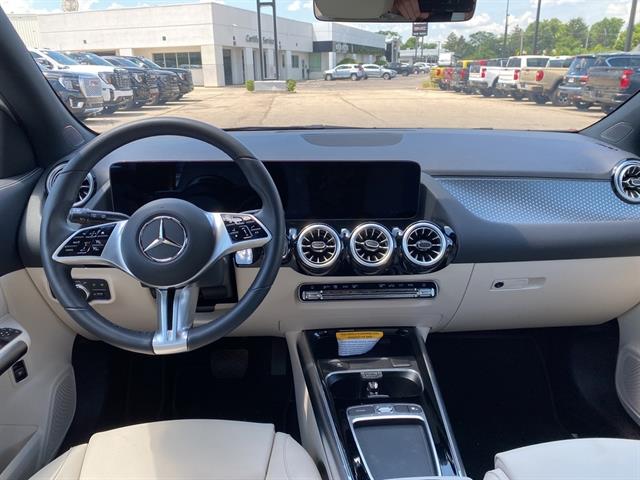 2025 Mercedes Benz GLA 250 4MATIC photo 7