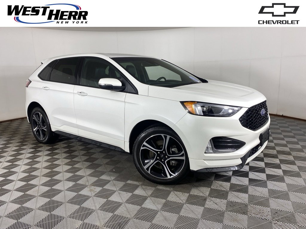 2022 Ford Edge ST's photo