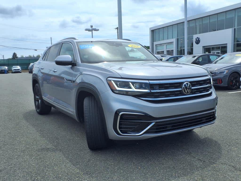 2022 Volkswagen Atlas Cross Sport SEL R-Line photo 3