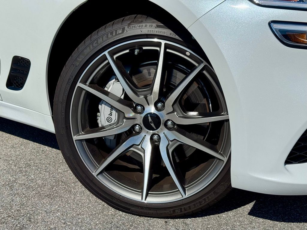 2026 Genesis G70 2.5T Prestige photo 5