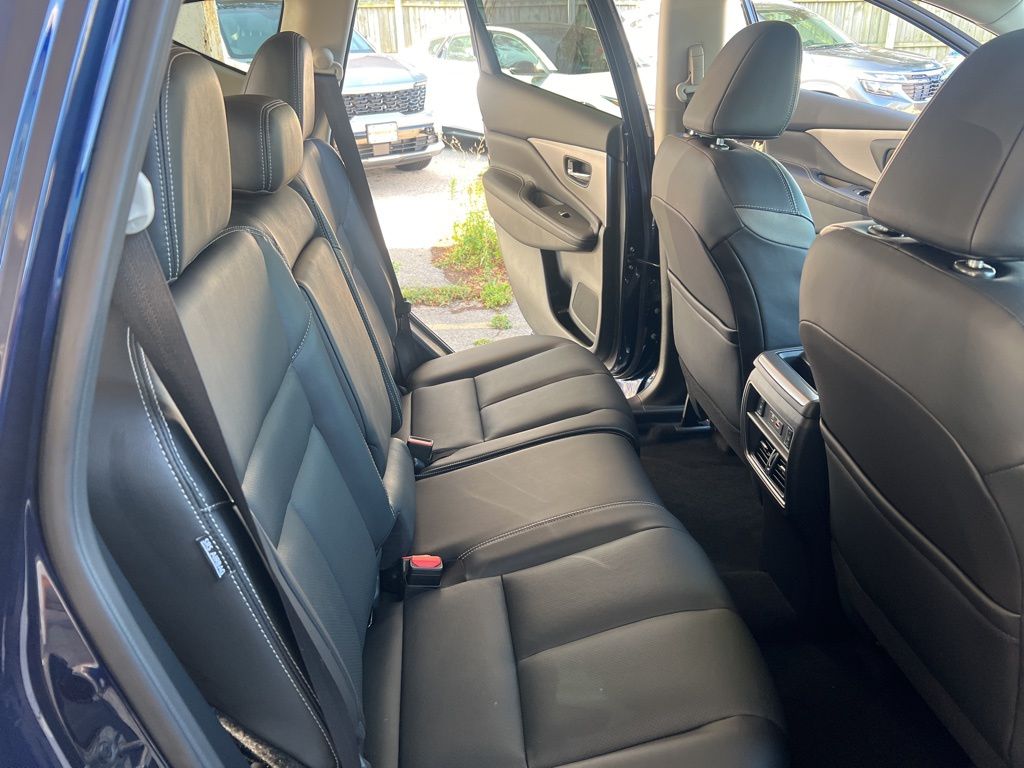 2024 Nissan Murano SL photo 17