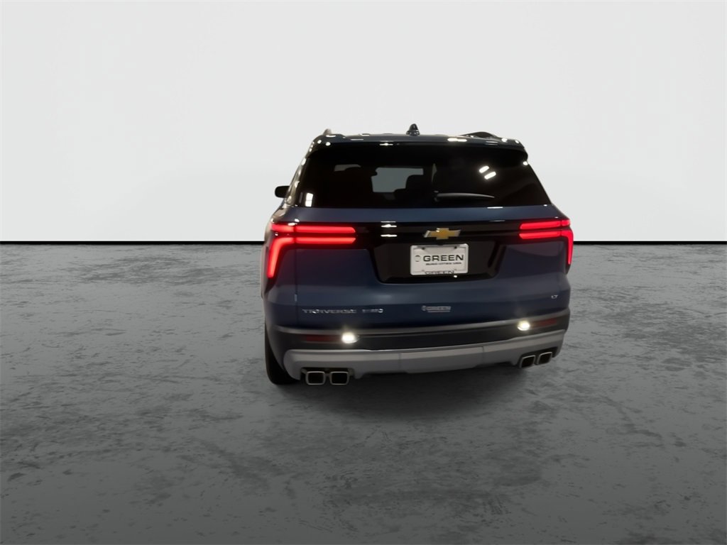 2024 Chevrolet Traverse photo 3