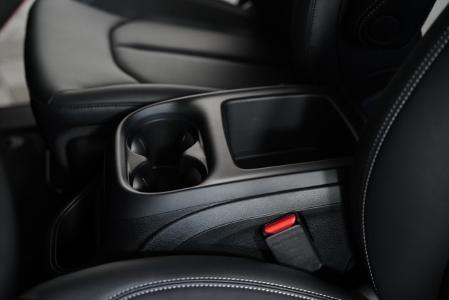 2026 Chrysler Pacifica photo 18