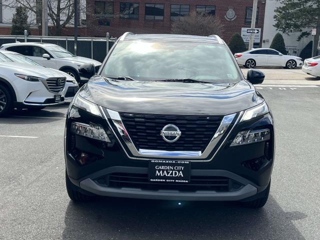 Used 2021 Nissan Rogue SV with VIN 5N1AT3BB4MC813403 for sale in Glen Cove, NY