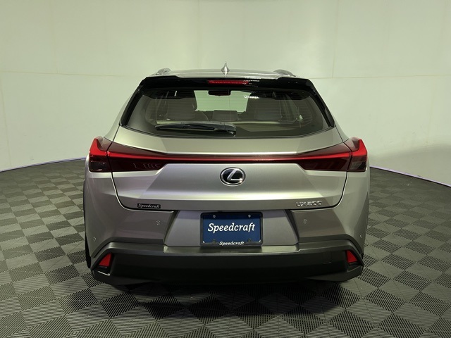 2021 Lexus UX 200 photo 7