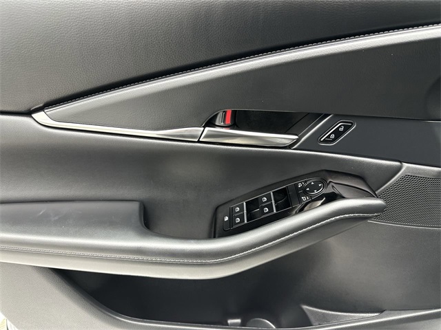 2025 Mazda CX-30 2.5 S Preferred photo 5