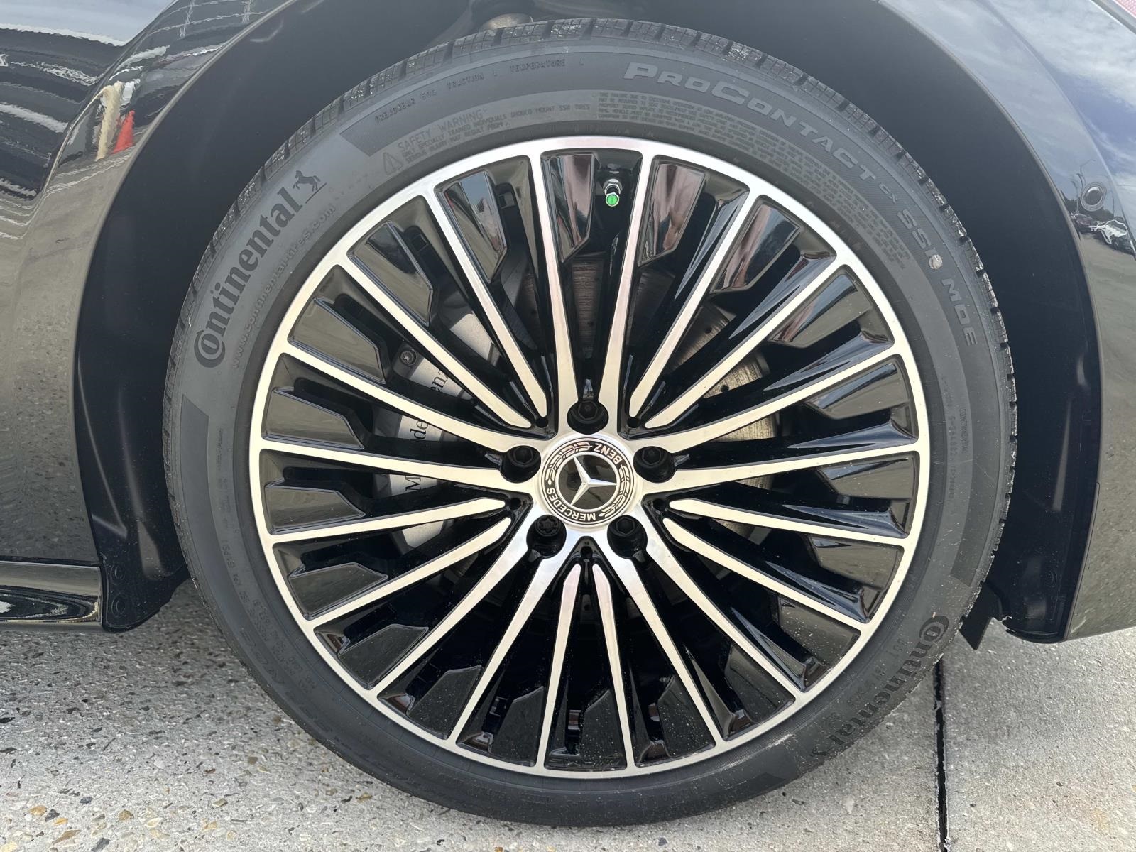 2026 Mercedes Benz CLE 300 4MATIC Coupe photo 3
