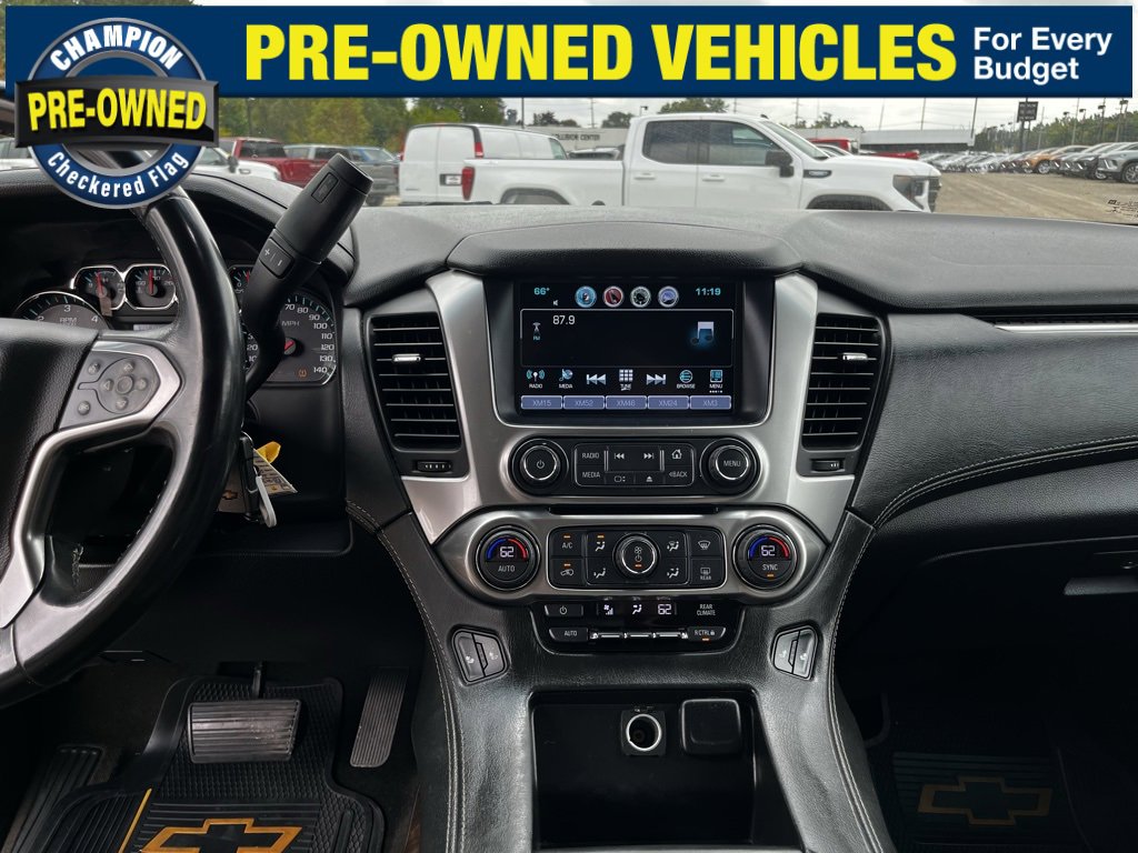 2018 Chevrolet Suburban LT photo 16