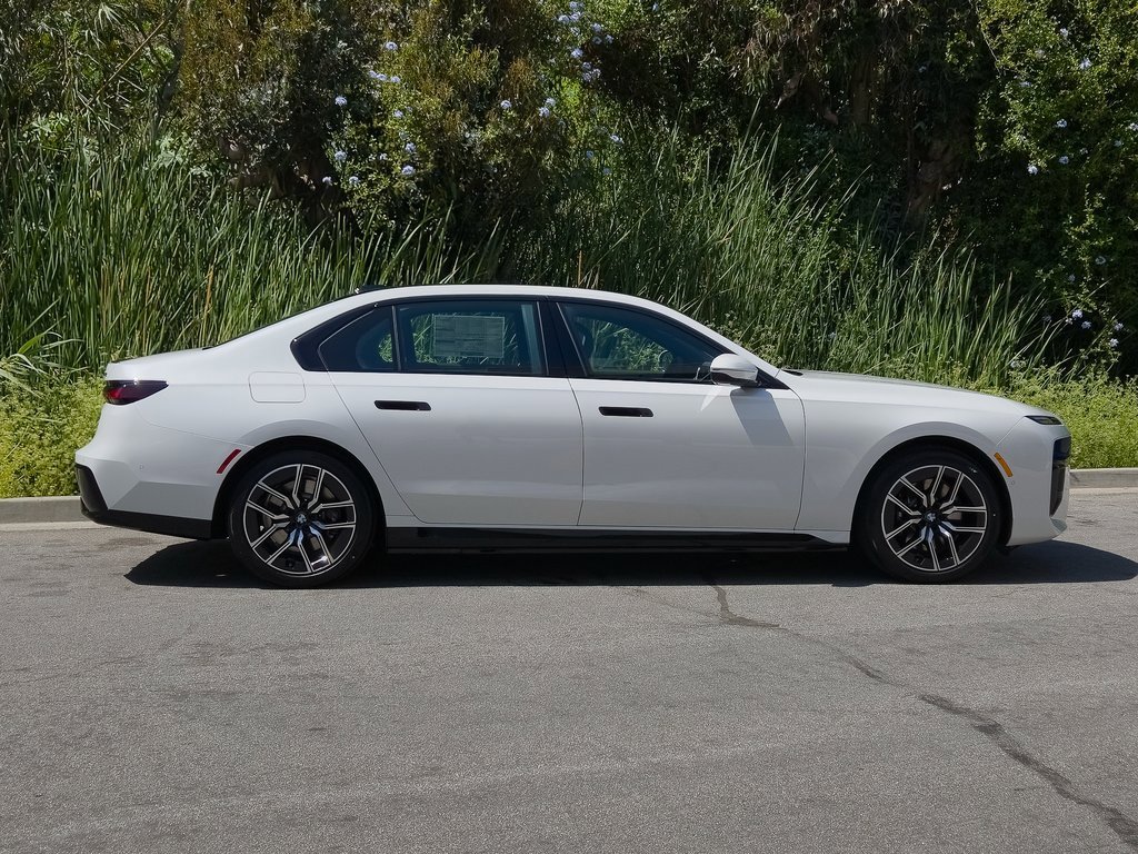 2025 Bmw 750e 750e xDrive photo 4