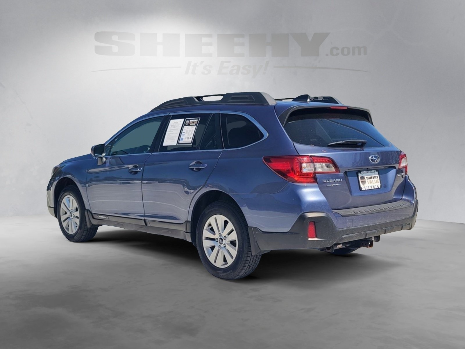 2018 Subaru Outback 2.5i Premium photo 2