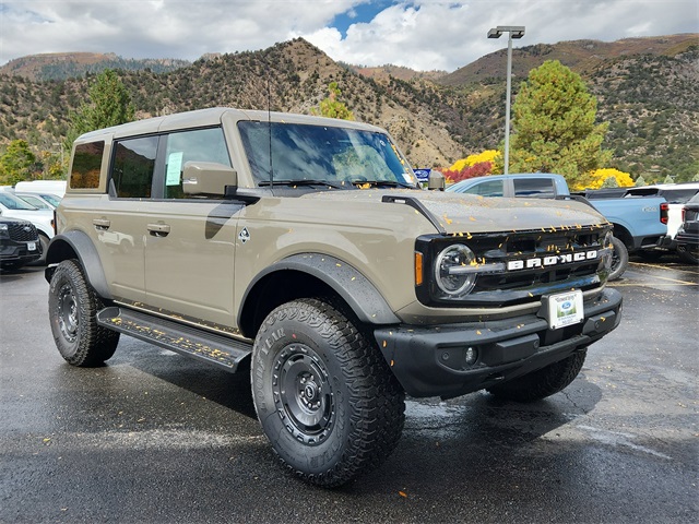 2025 Ford Bronco 4-Door Outer Banks's photo
