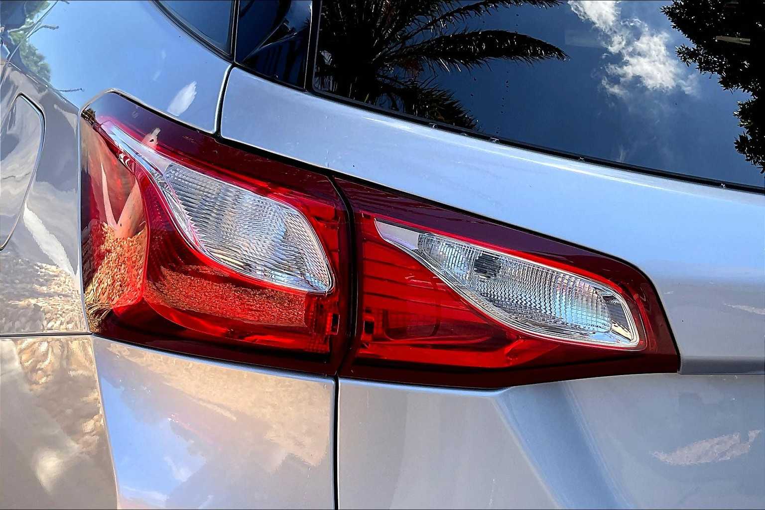 2020 Chevrolet Equinox LT photo 26