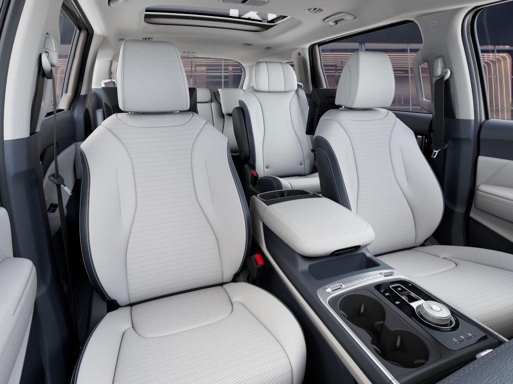 2025 Kia Carnival SX Prestige photo 13