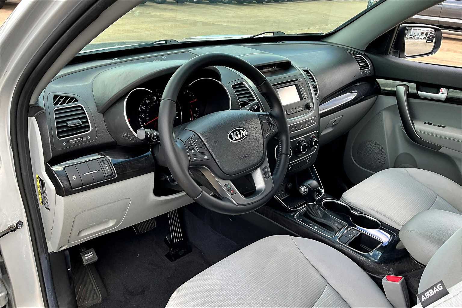 2015 Kia Sorento LX photo 14