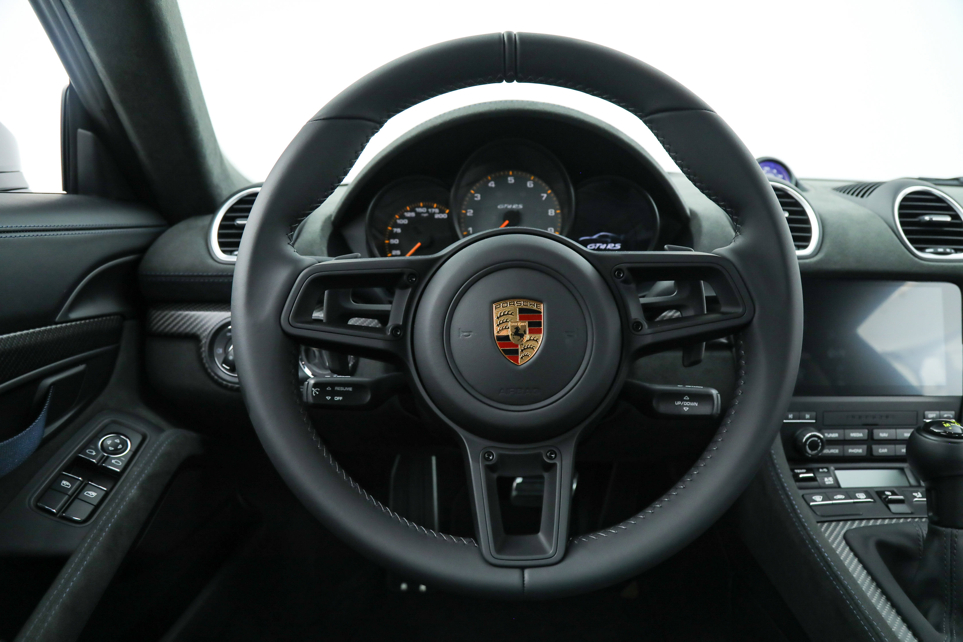 2025 Porsche Cayman GT4 RS photo 39