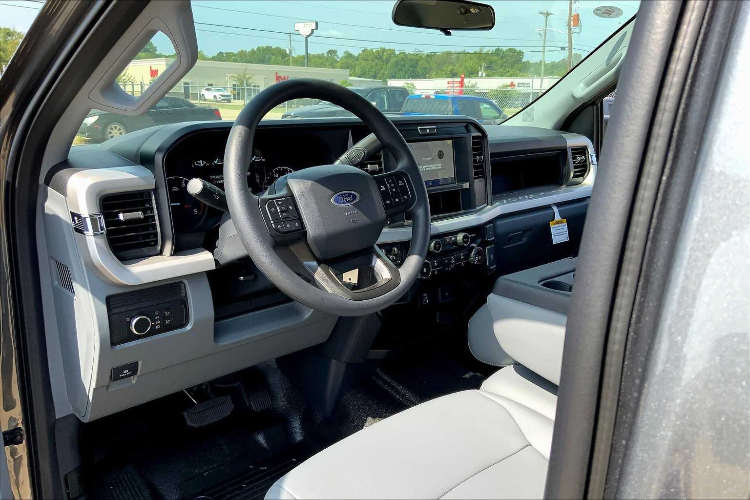 2026 Ford F-450 XL photo 8