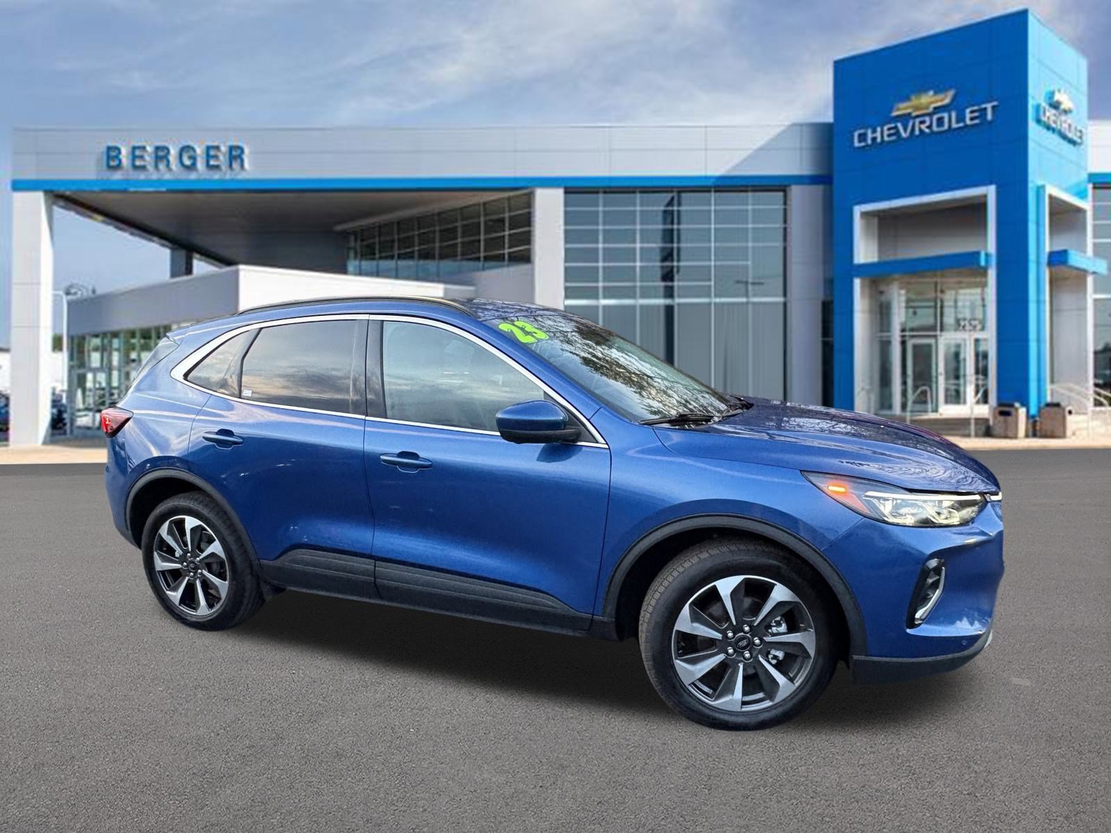 2023 Ford Escape Platinum's photo