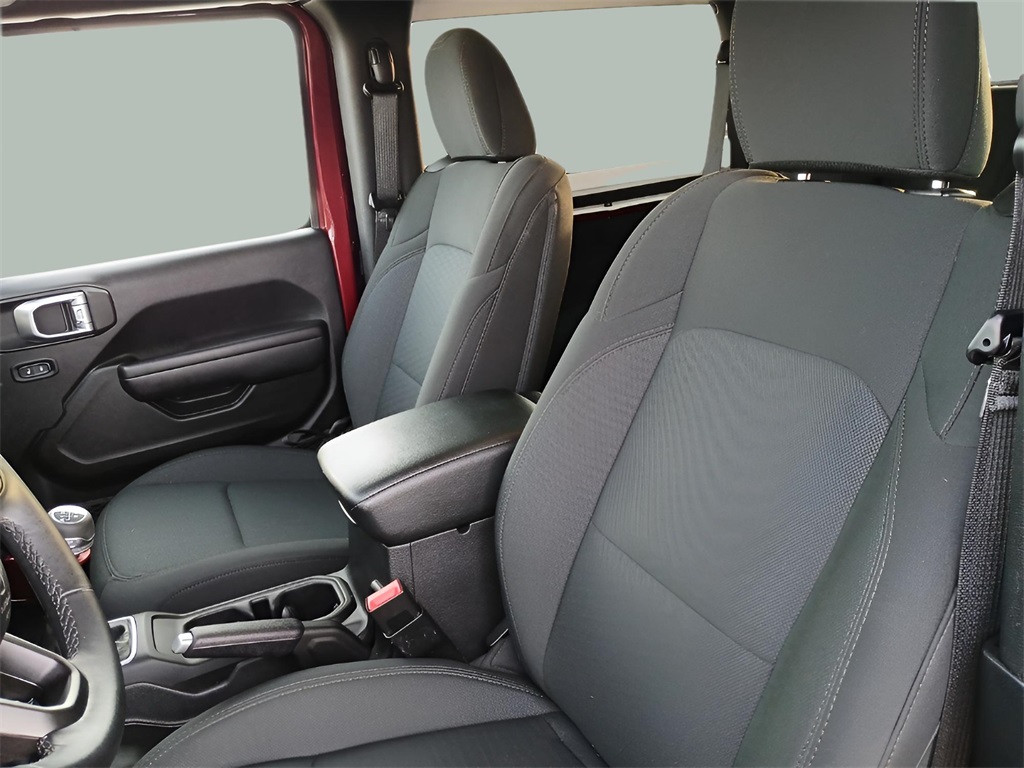 2021 Jeep Wrangler Sport S photo 19