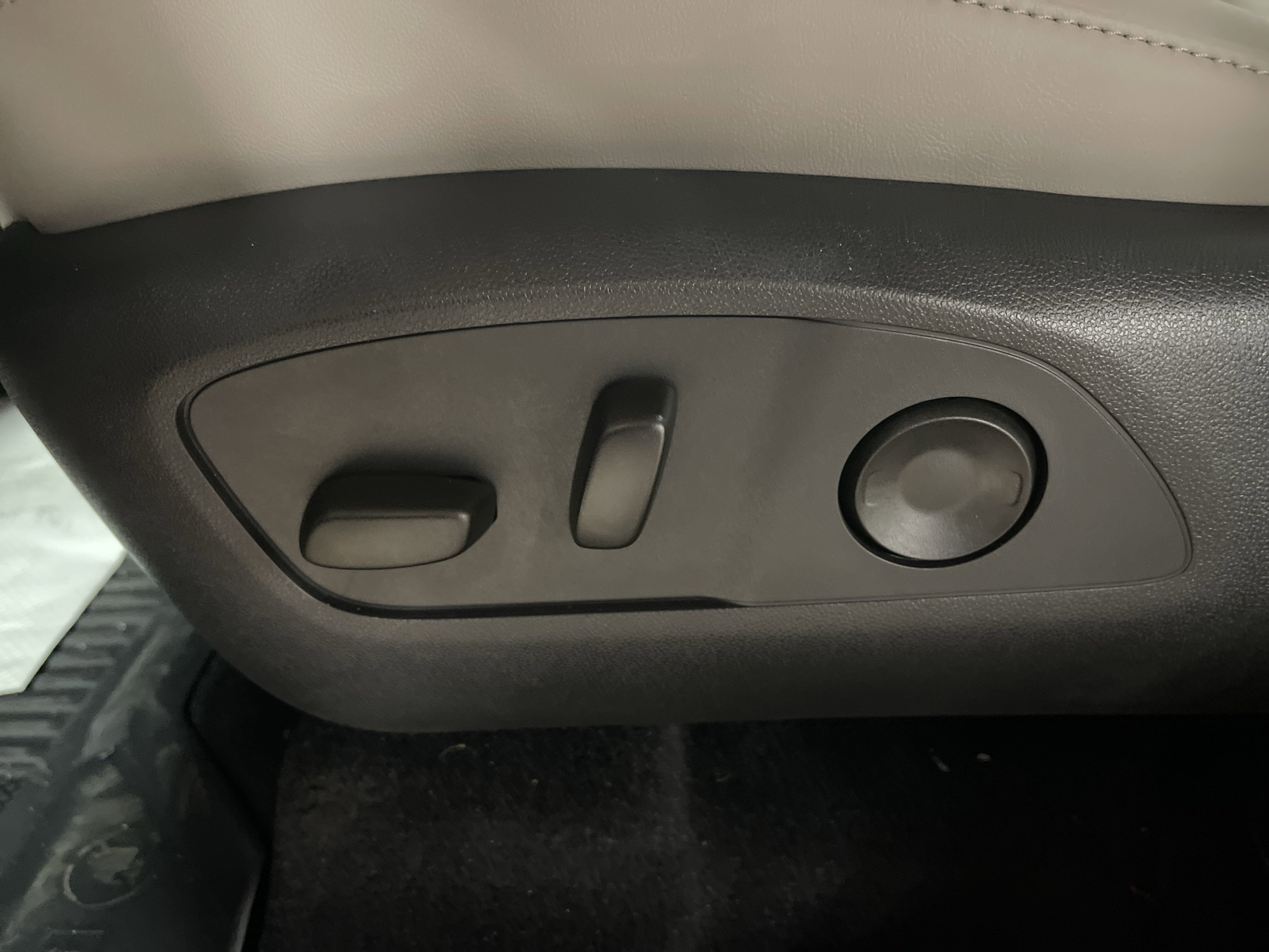 2025 Gmc Acadia Elevation photo 5