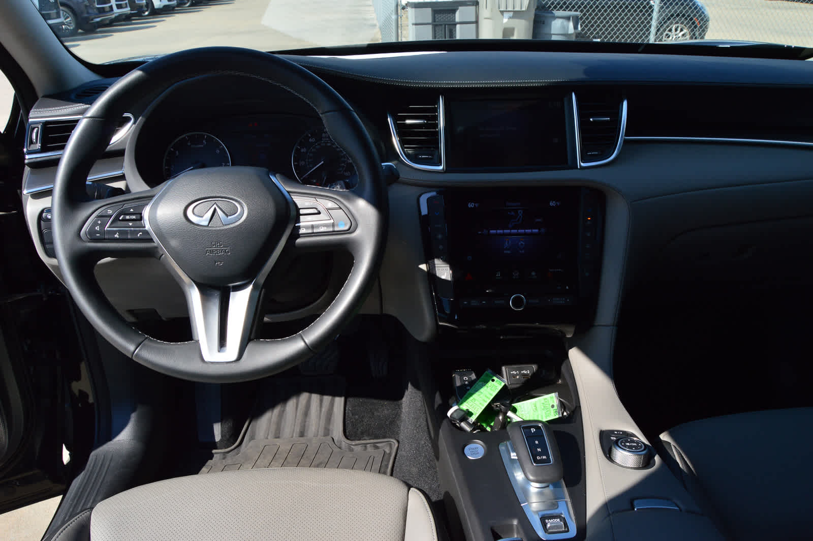 2025 Infiniti QX50 Luxe photo 17