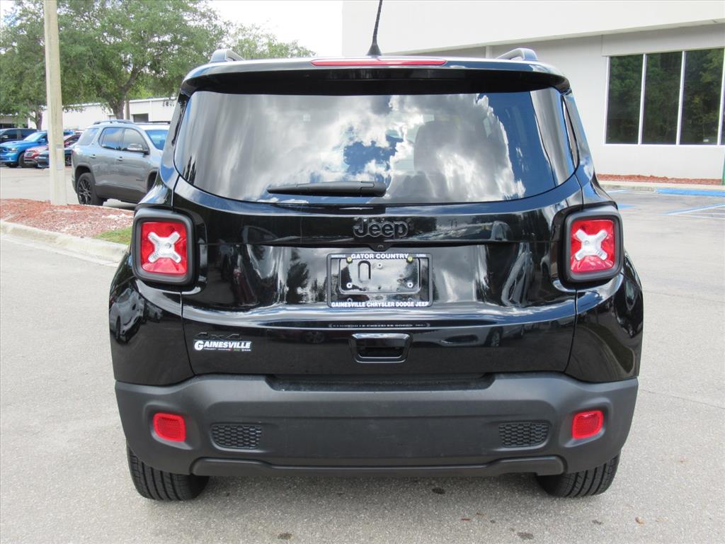 2023 Jeep Renegade Altitude photo 5