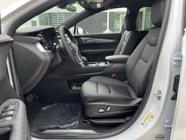 2025 Cadillac XT5 Luxury photo 10
