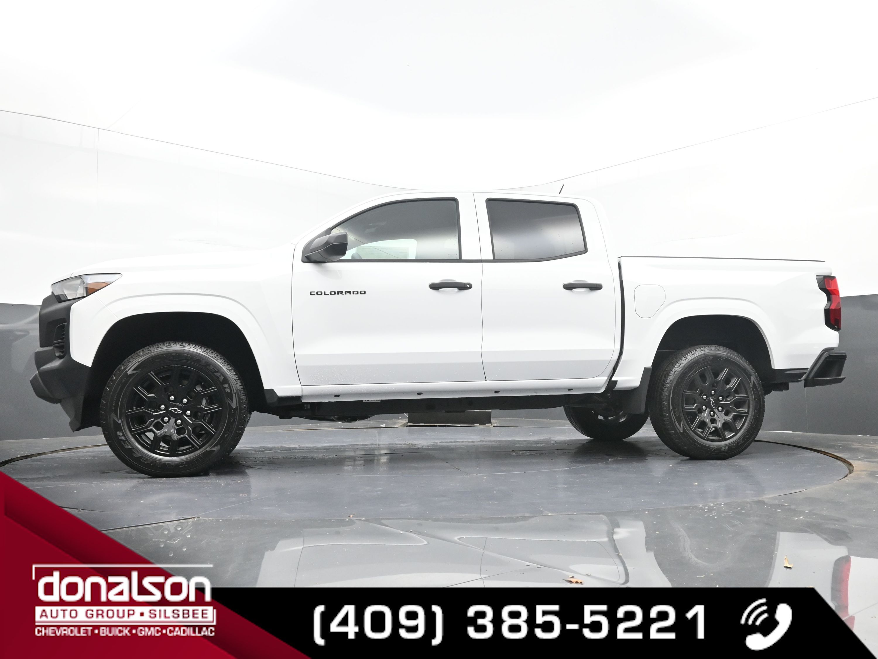 2025 Chevrolet Colorado Work Truck photo 13