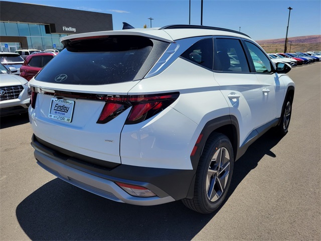 2025 Hyundai Tucson SEL photo 3