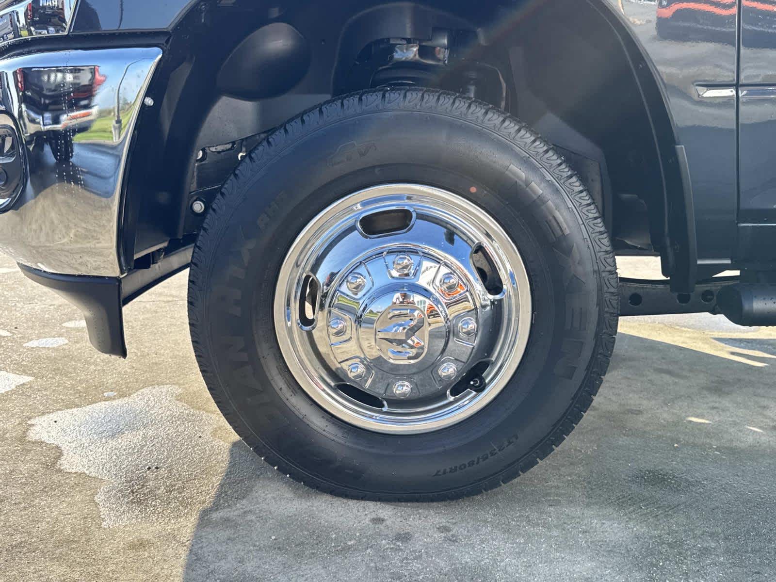 2026 Ram 3500 Tradesman photo 3