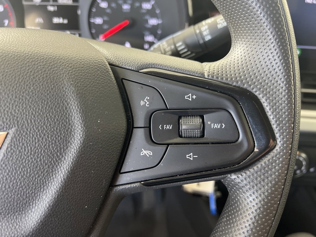 2025 Chevrolet Trax LS photo 18