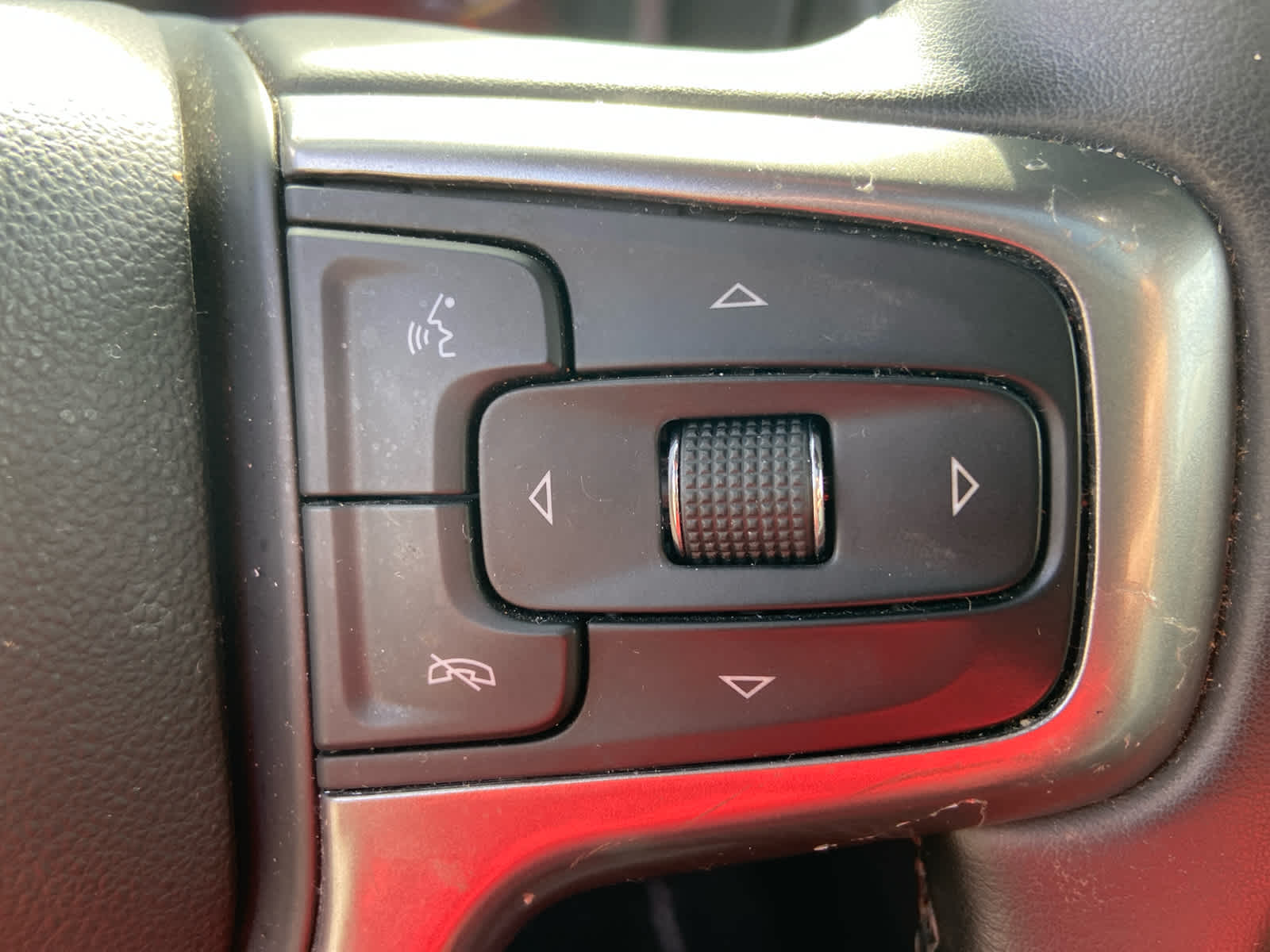 2023 Chevrolet Suburban LT photo 19